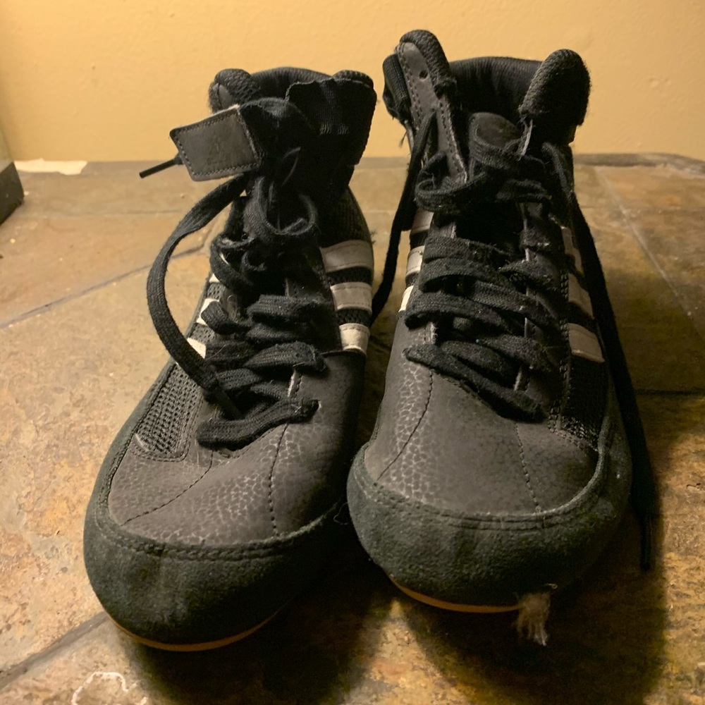 Wrestling shoes youth